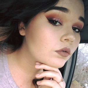 Meet your Posher, Hayley